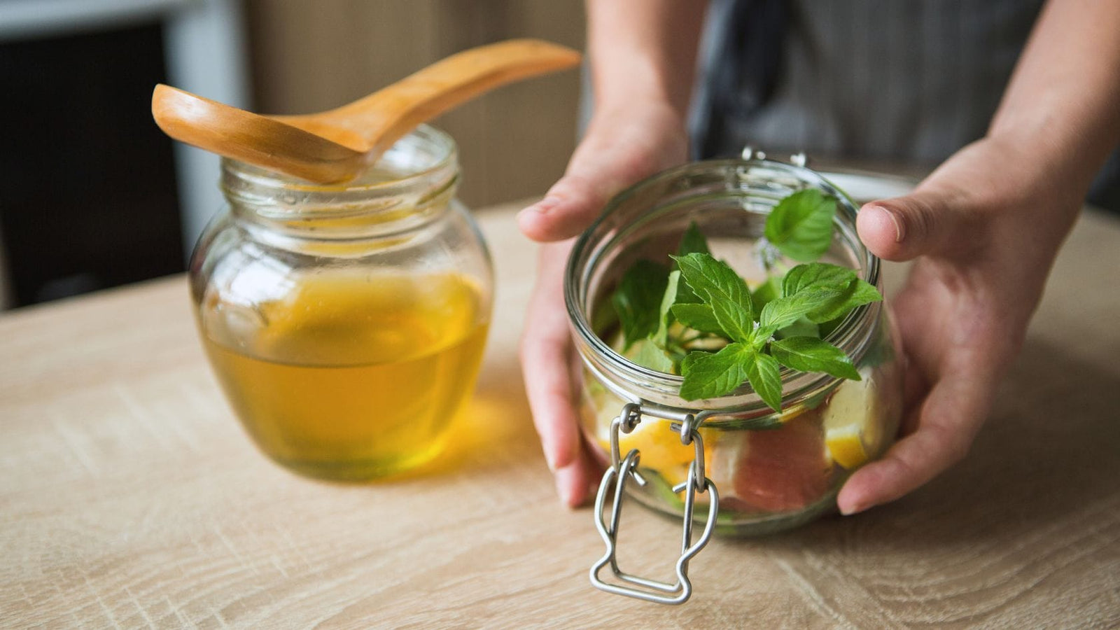 lemon balm oxymel Apotheka Herbal